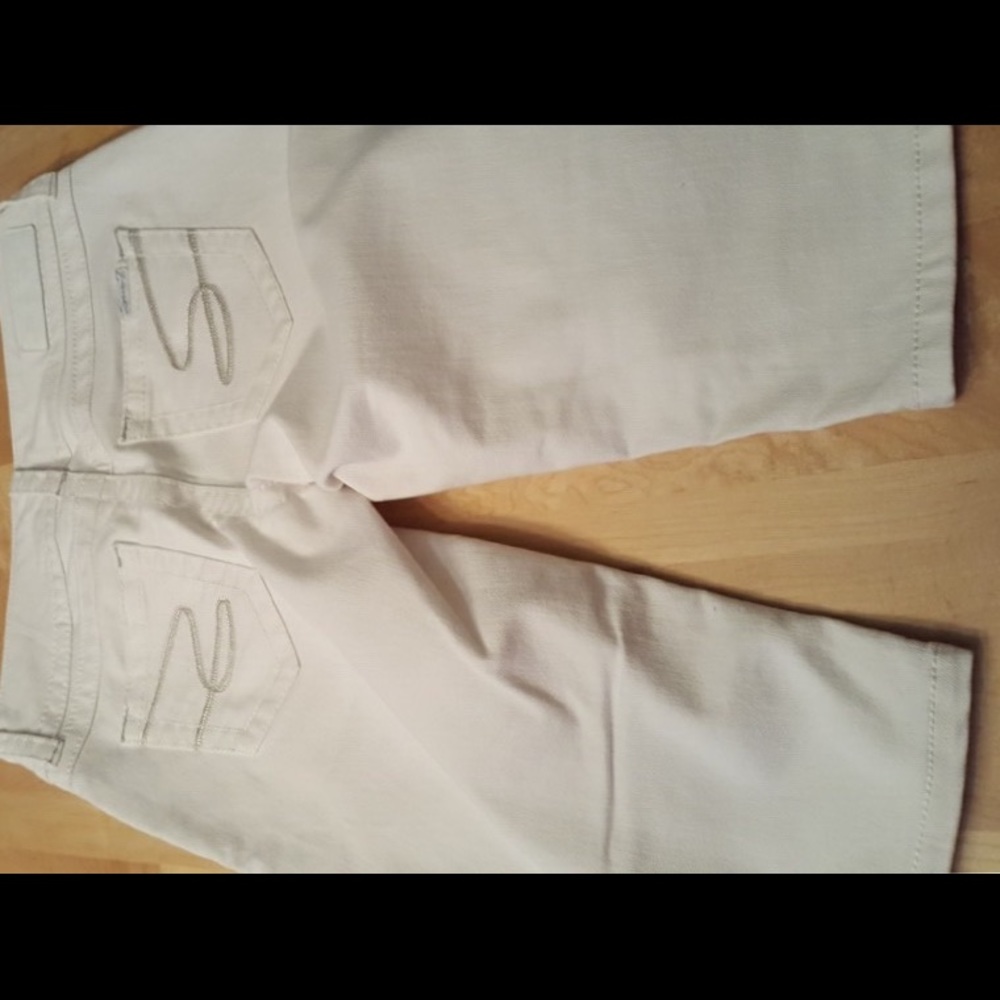 Jean Capris - Picture 2 of 2